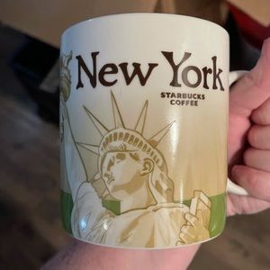 Brand new Starbucks New York cup